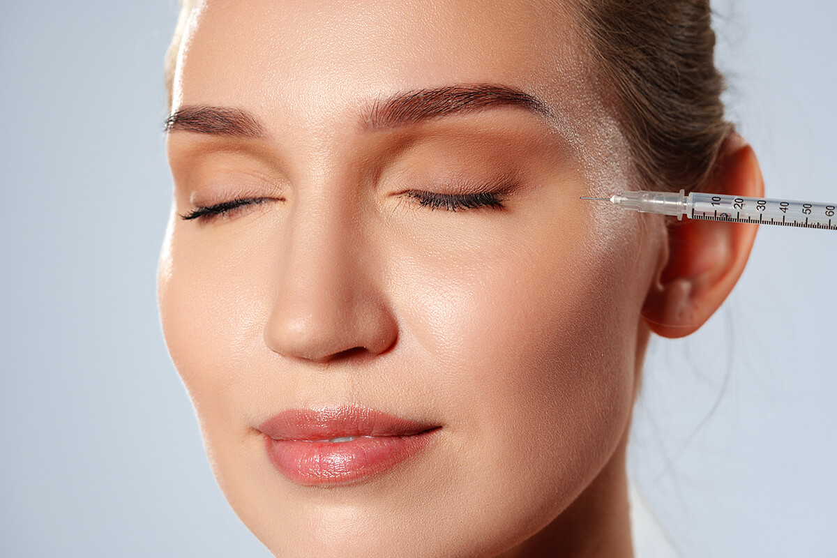 Göz Altı Işık Dolgusu Uygulaması Tüm Cilt Tiplerine Uygun Mudur?